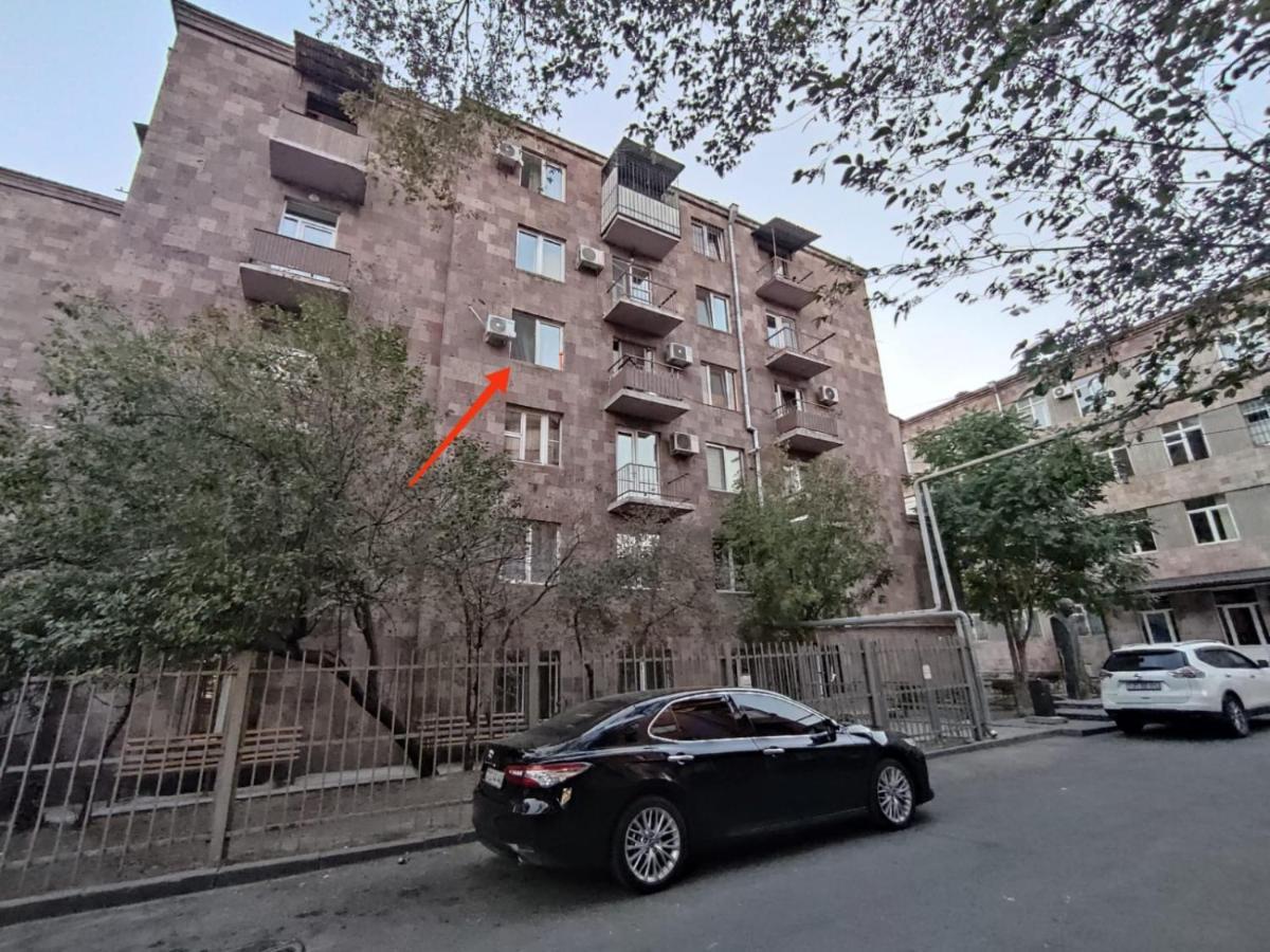 Renovated 1 Bedroom With King Size Bed In Kentron Jerevan Exteriör bild