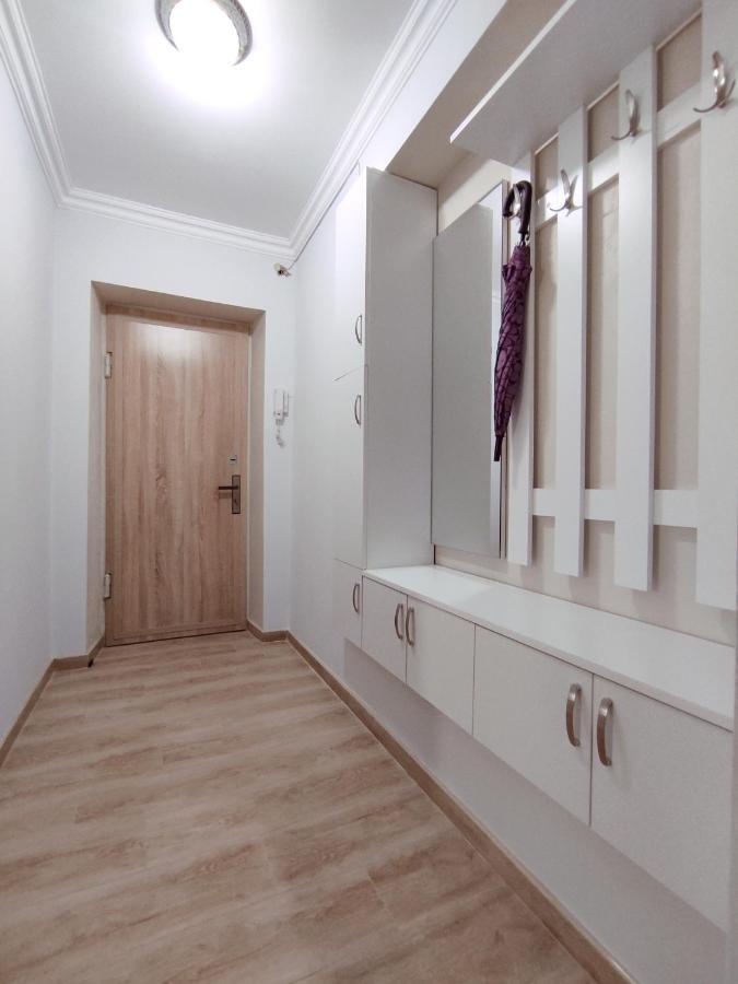Renovated 1 Bedroom With King Size Bed In Kentron Jerevan Exteriör bild
