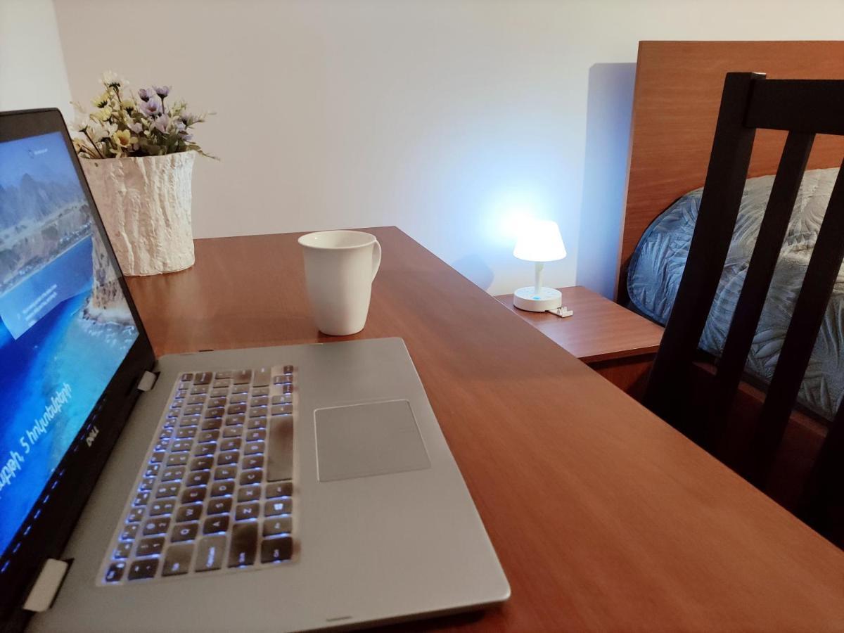 Renovated 1 Bedroom With King Size Bed In Kentron Jerevan Exteriör bild
